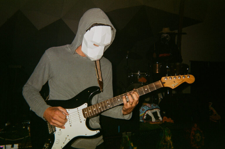 20211102 03 terror