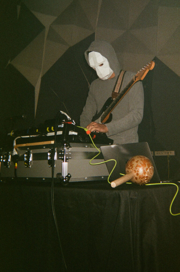 20211102 02 terror