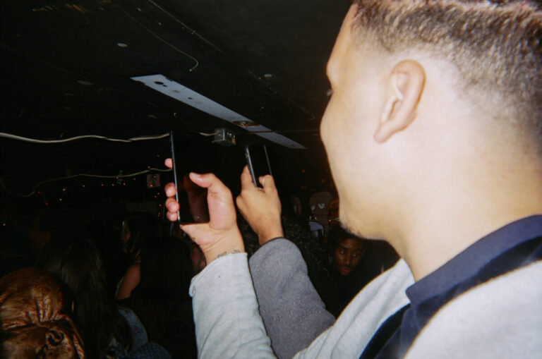 25380009