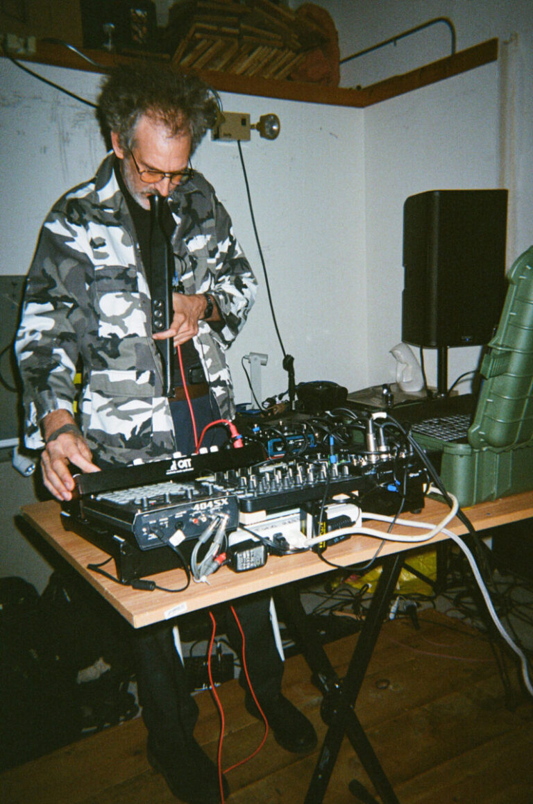 20240904 08 twig